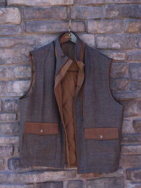 Unbranded Men's Gray Herringbone Tweed Vest with Tan Suede Trim